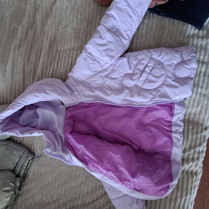 Продам демісезонні куртки