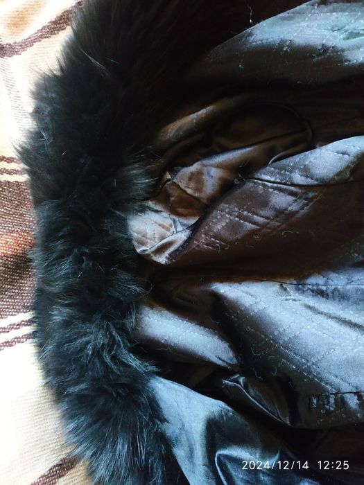 Жіноче демісезонне пальто шкіра поні,