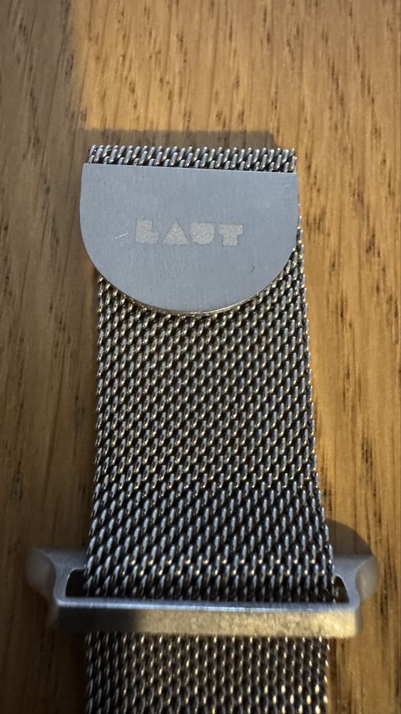 Bracelete Milanese Prateada Apple Watch