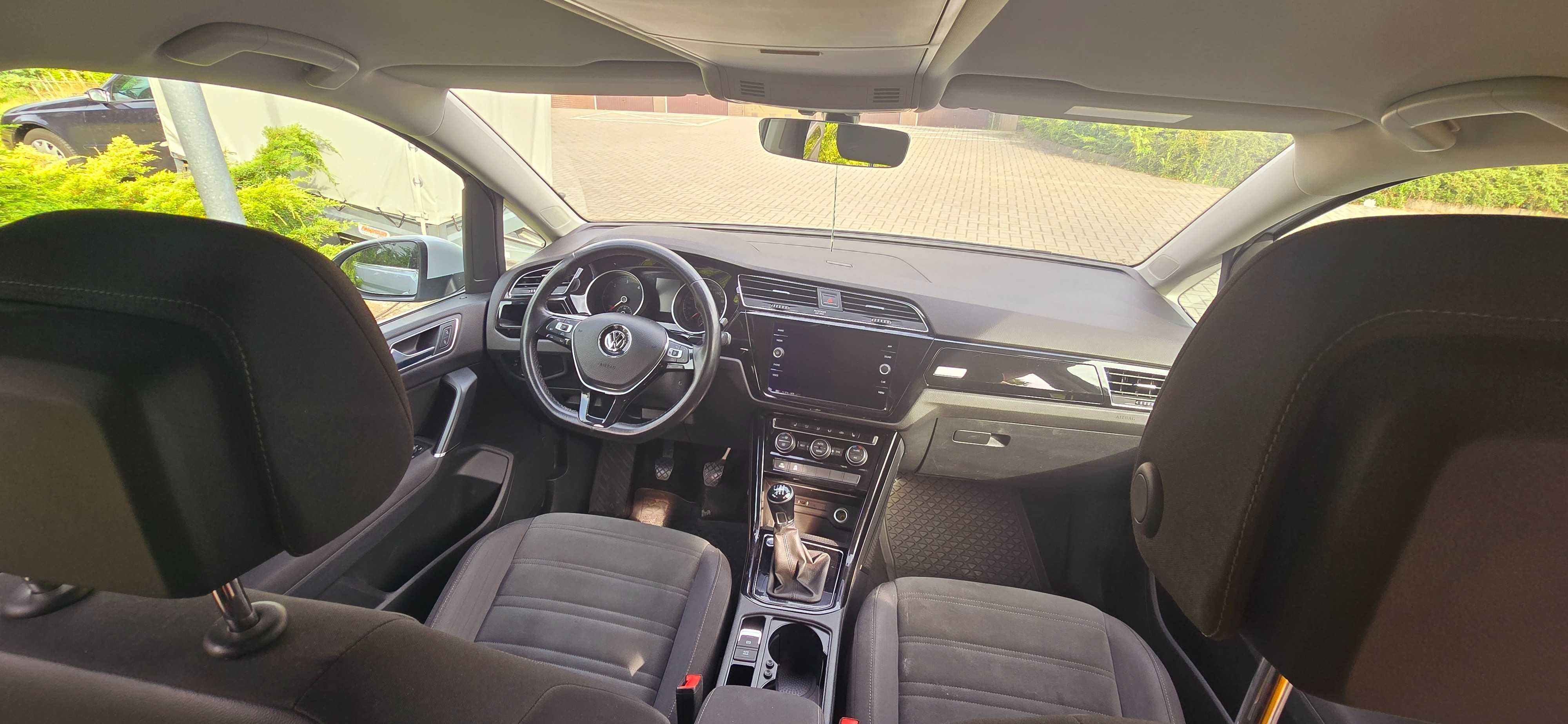 VW Touran III 2.0 TDI  wersja highline 2018