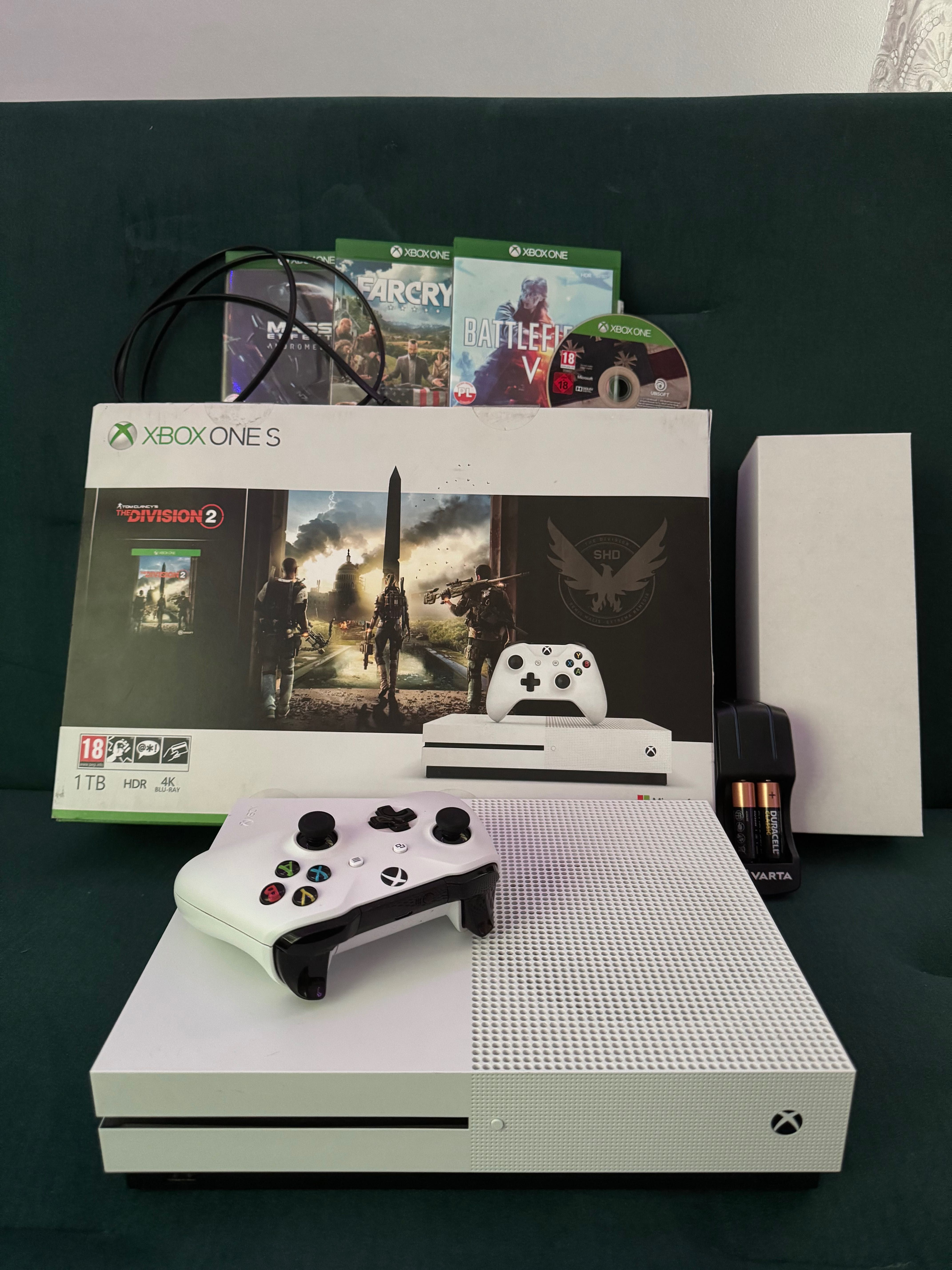 Xbox one s 1 TB HDR 4K