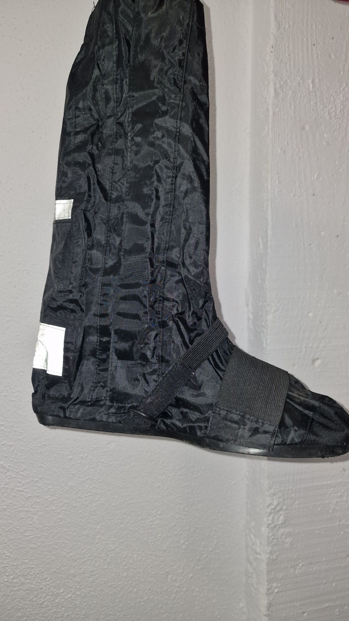 Vendo botas impermeáveis mota
