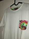 T-shirt com Bolso – Tamanho M