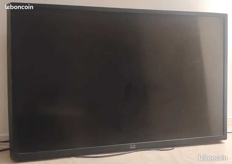 Cisco LCD Professional Series LCD 110 PRO 52S