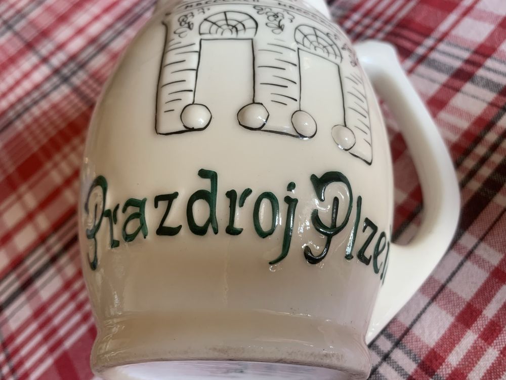 Kufel Pilzner z dziurkami
