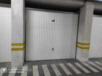 Garagem fechada para venda - Em frente ao C.C. Glicínias