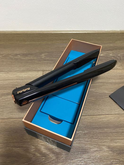 Безпровідна праска для волосся