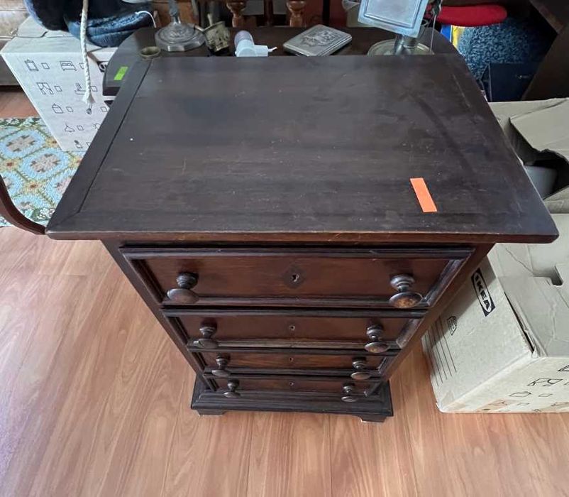 Mesa de cabeceira
