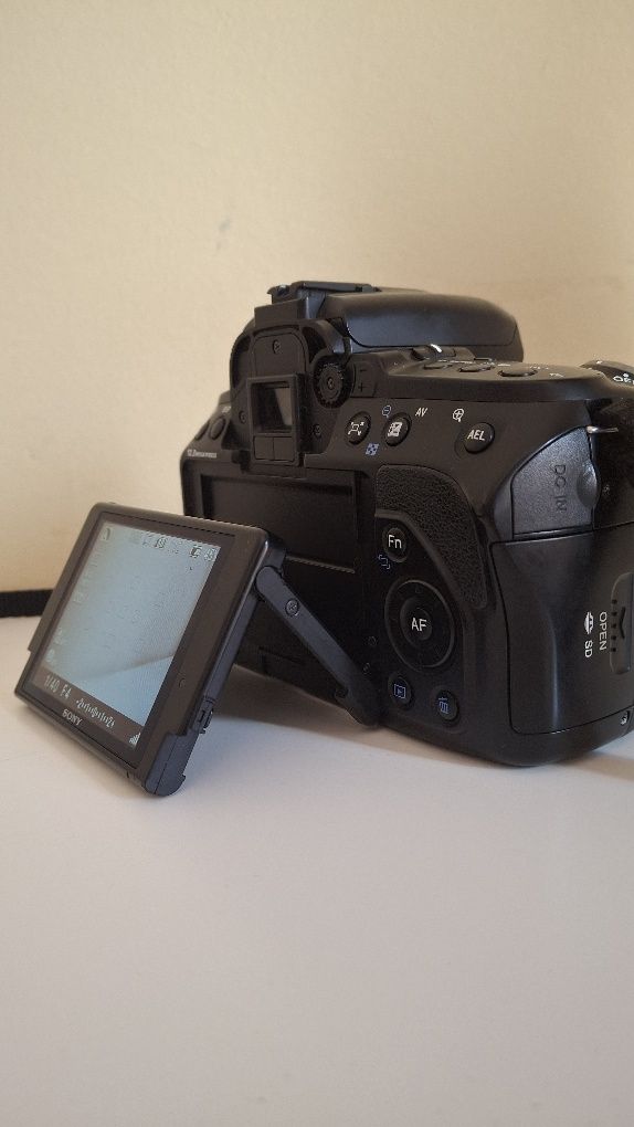 Máquina Fotográfica Sony Aplha A500 - venda urgente