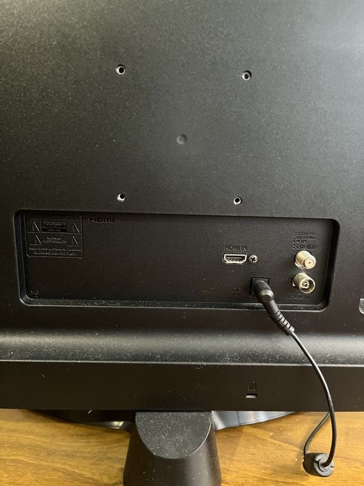 Телевізор/монітор LG 24TL510V-PZ у відмінному стані.