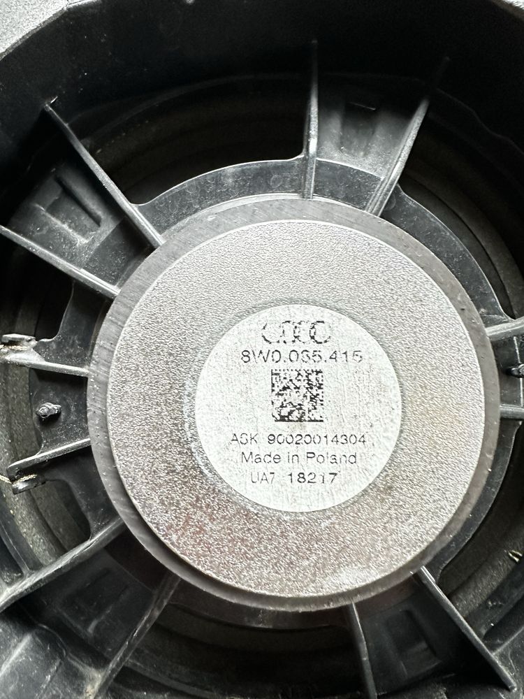 Колонка передня  на Audi a4 b9