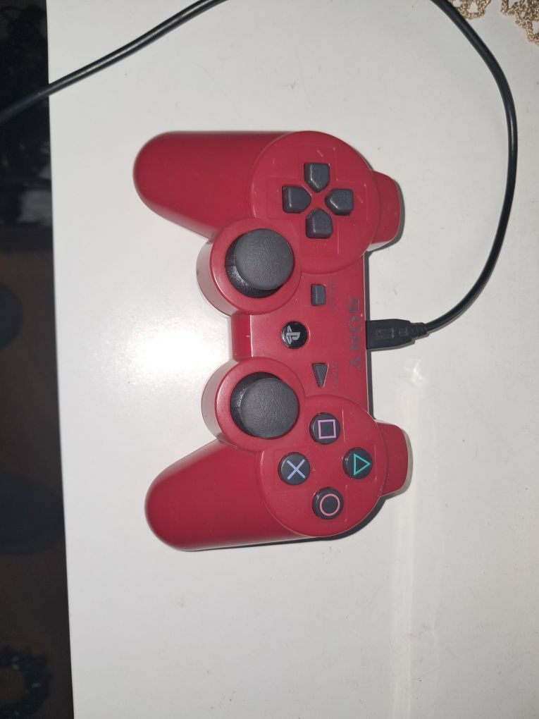 Pad ps3 czerwony oryginalny.