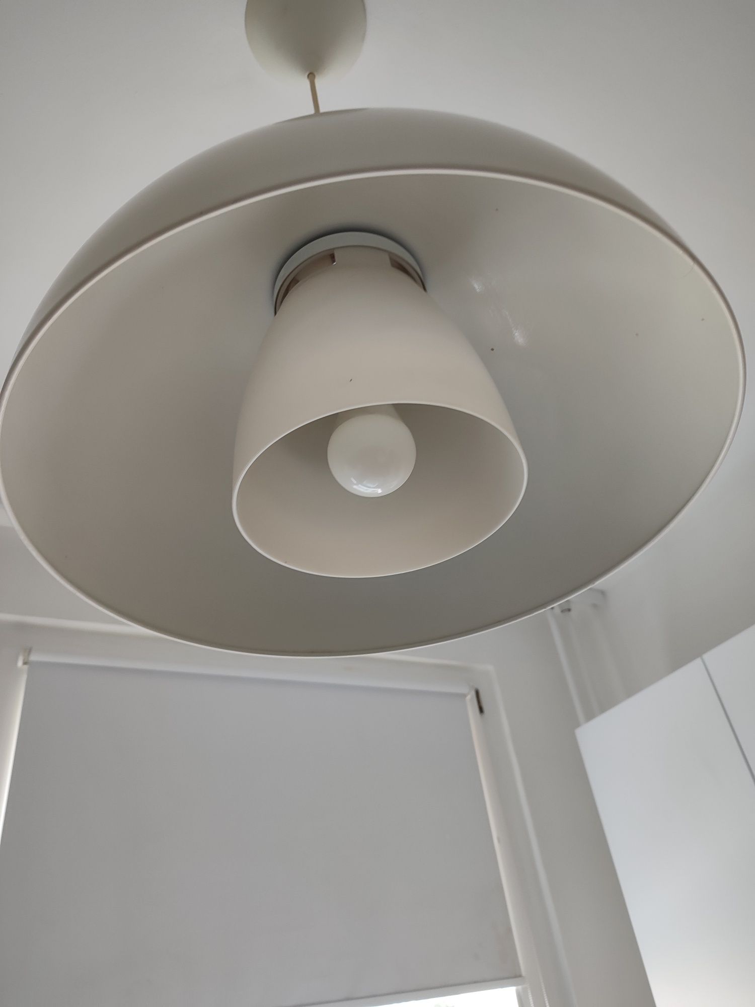 Lampa wisząca biała