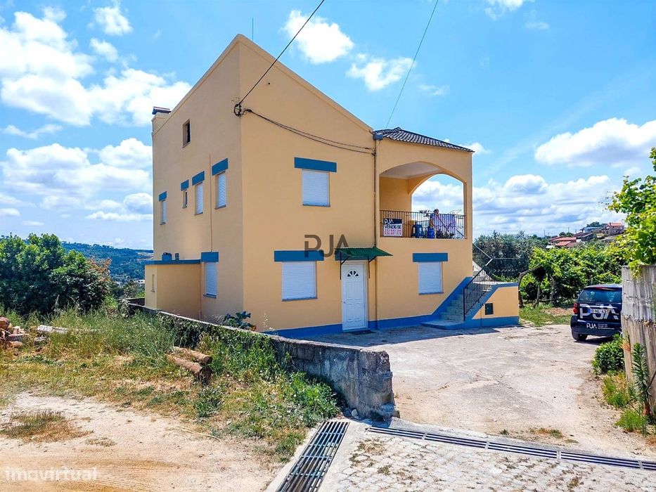 Moradia T5 em Sangemil, Penalva do Castelo