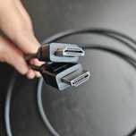 Nieużywany kabel do monitora HDMI-HDMI