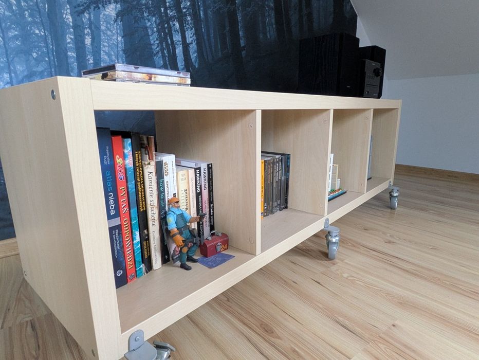 Regał Kallax Ikea dąb na kółkach
