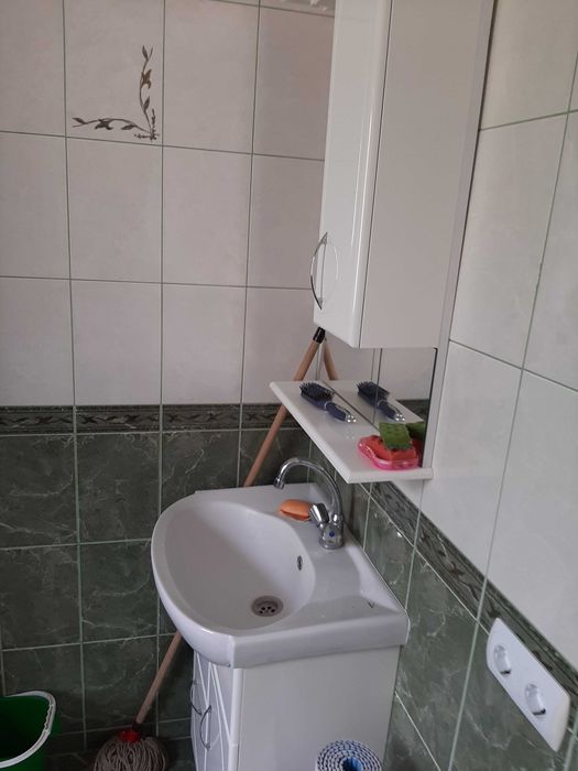 Житловий будинок із земельною ділянкою