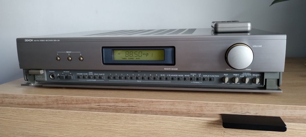 Denon DRA-210 amplituner stereo,pilot oryginalny.