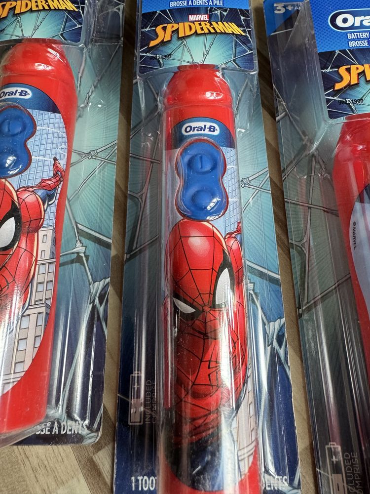 Щетка Человек Паук Детская электрическая зубная щетка Oral-B Kid's