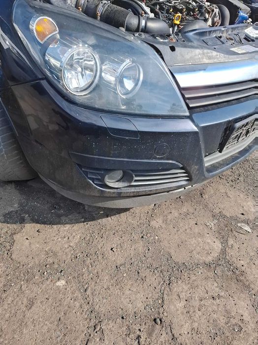 Zderzak przód Opel Astra H