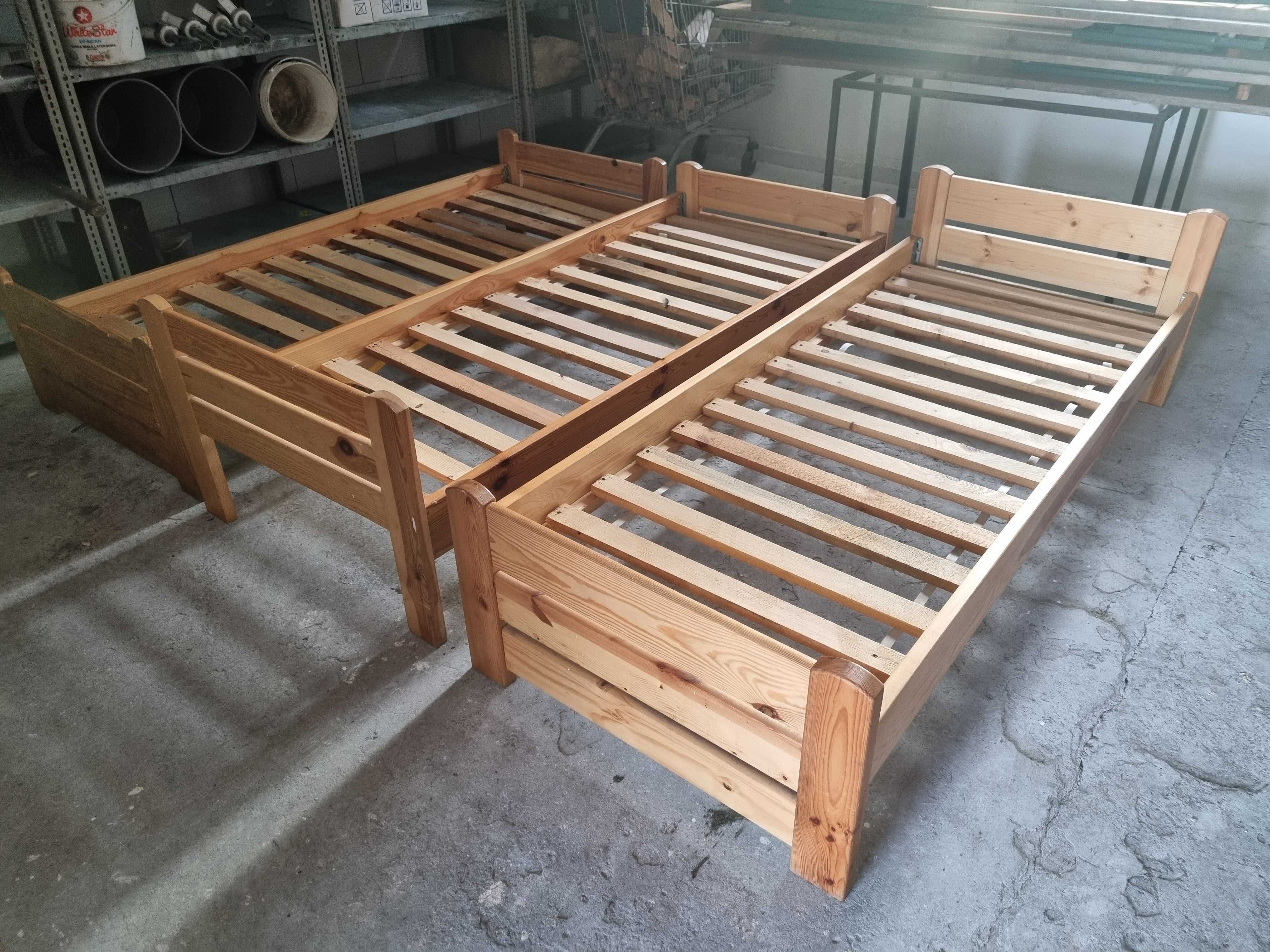 Łóżka sosnowe 80/200 z nowym materacem piankowym H-8cm 100Szt.