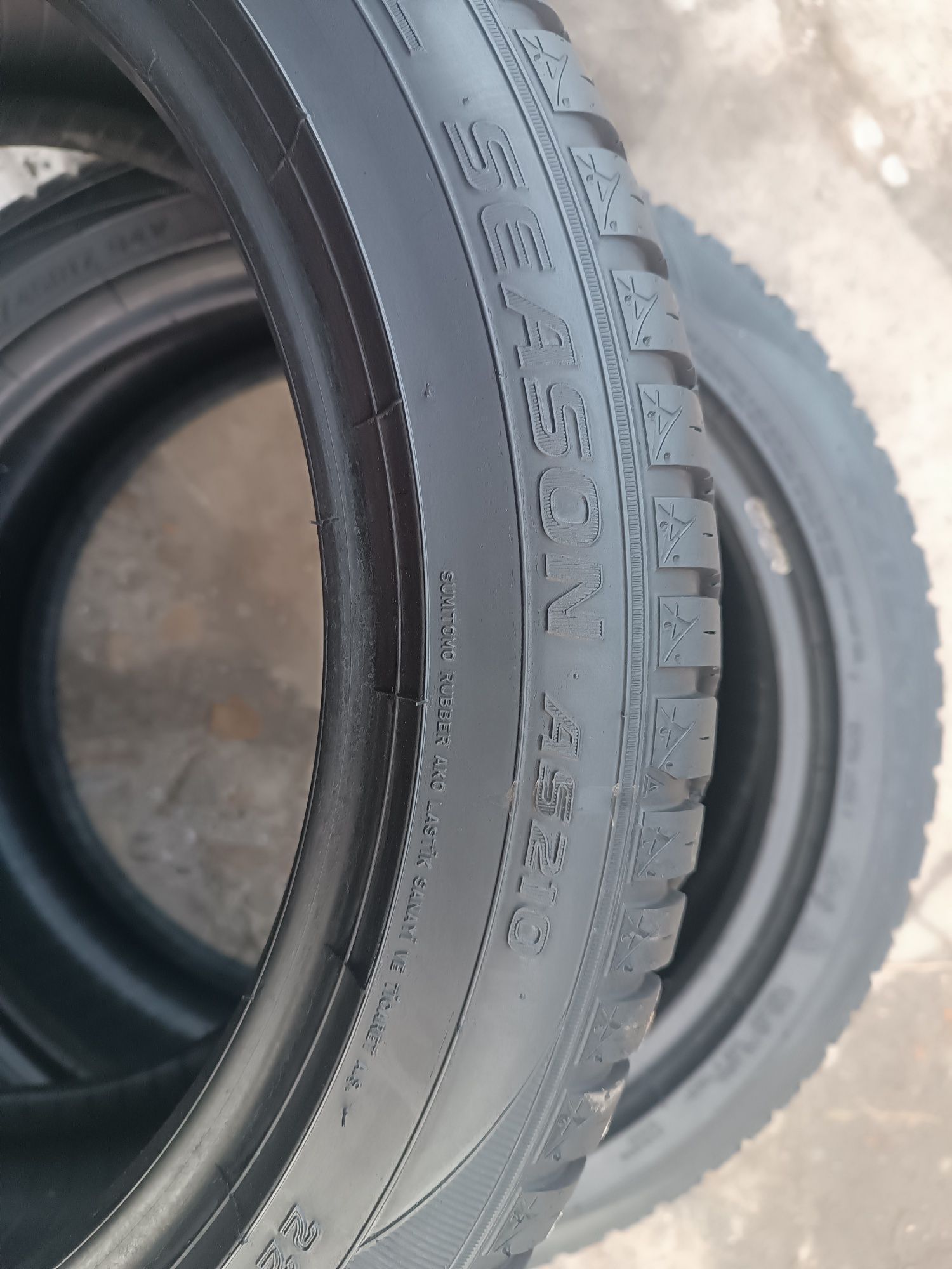 Sprzedam bardzo ładne Opony Falken 225/45 r17