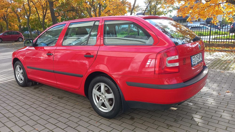 Skoda Octavia kombi 2011r 1.4mpi krajowa super stan zadbana