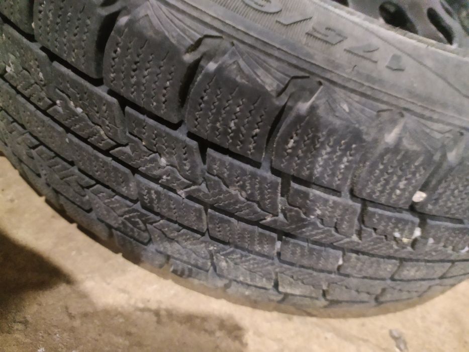 Зимня гума з металевими дисками 175/65 р15
