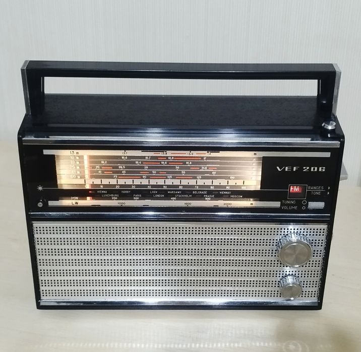 Радиоприёмник VEF 206