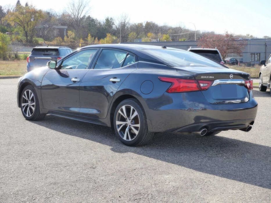 Nissan Maxima      2016