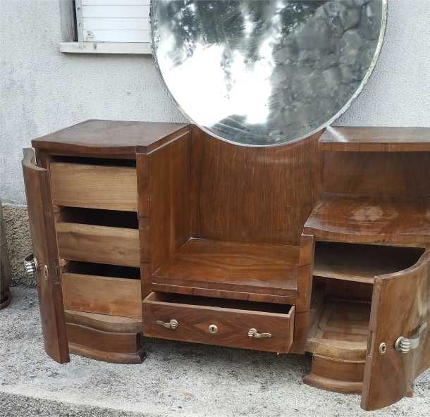 Conjunto de mobília de quarto vintage, cómoda e mesas de cabeceira