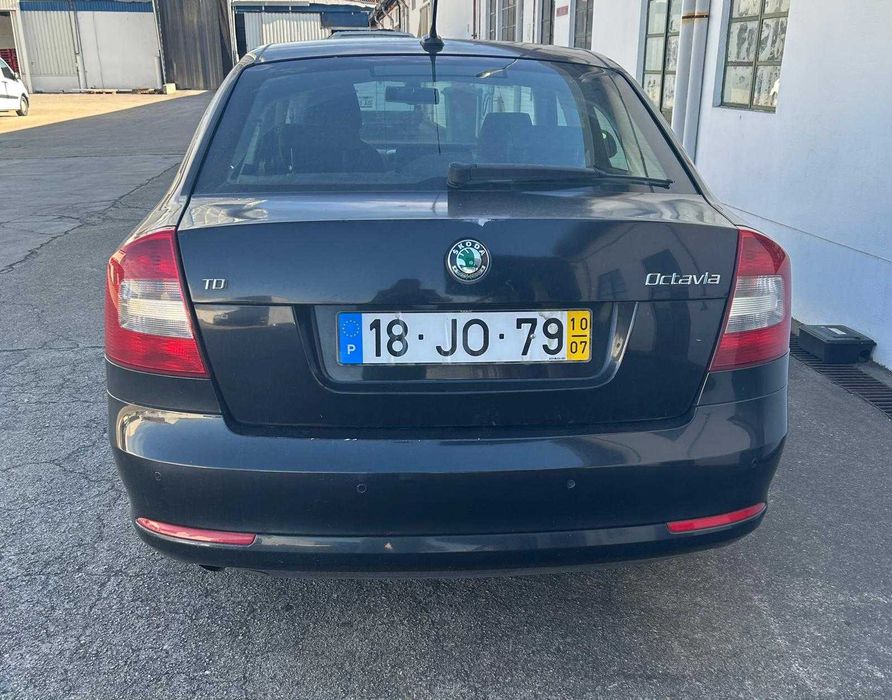 Skoda Octavia 1.6 (2010)