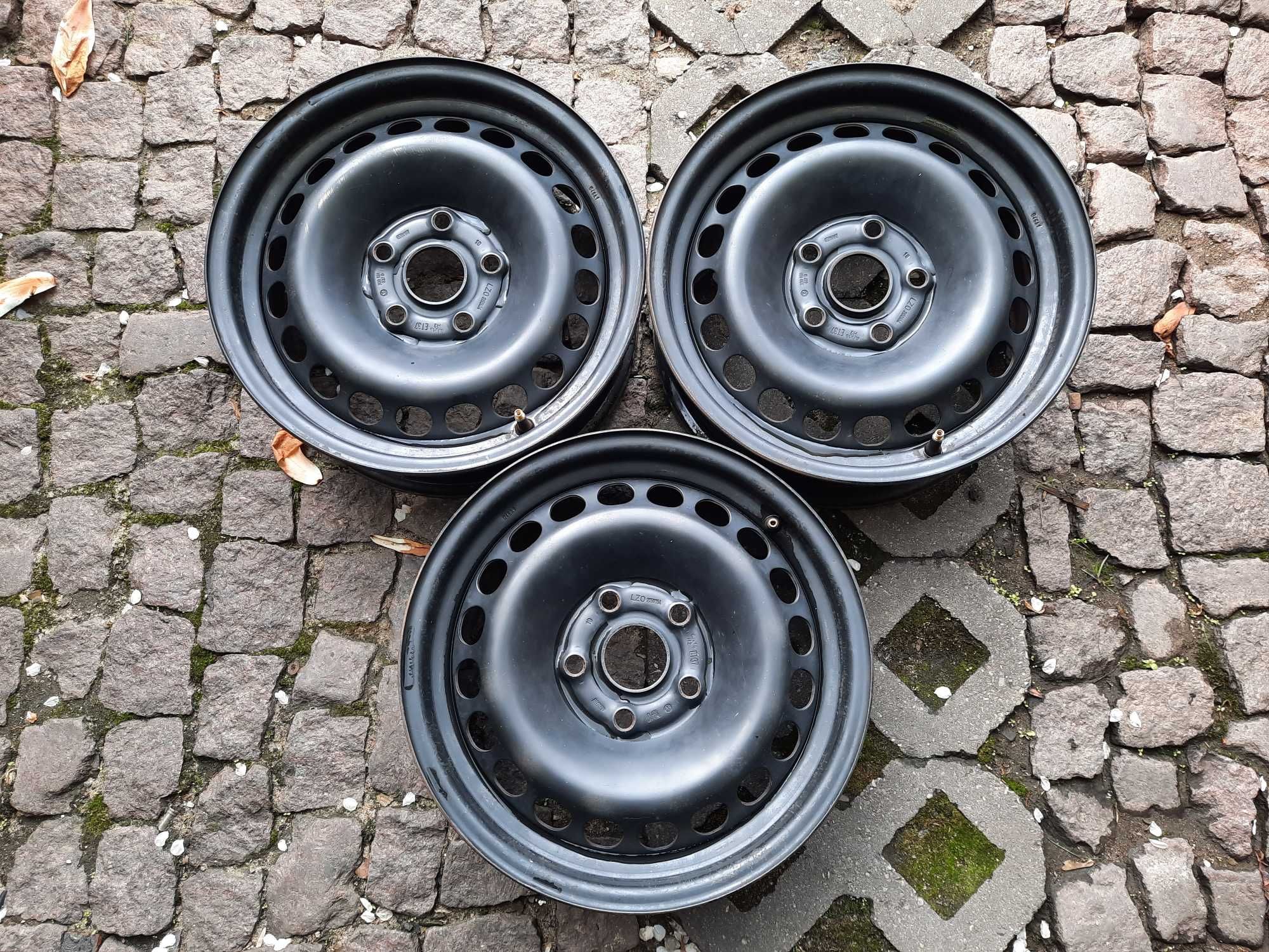 Oryginalna felga stalowa VOLKSWAGEN 15" 5x112x57,1 6J ET 37 VW PASSAT