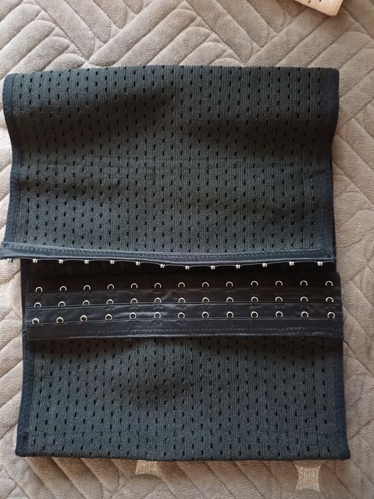 Корсет для корекції фігури