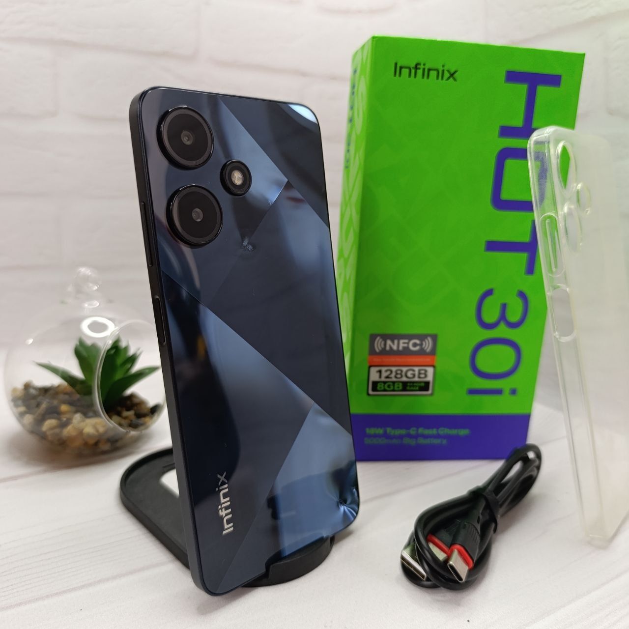 Продам телефон Infinix Hot 30i 4+4/128Gb NFC в гарному стані