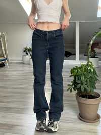 spodnie jeansowe z prostymi nogawkami XS-S