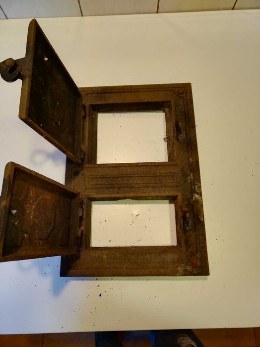 Stare dzwiczki z pieca kaflowego