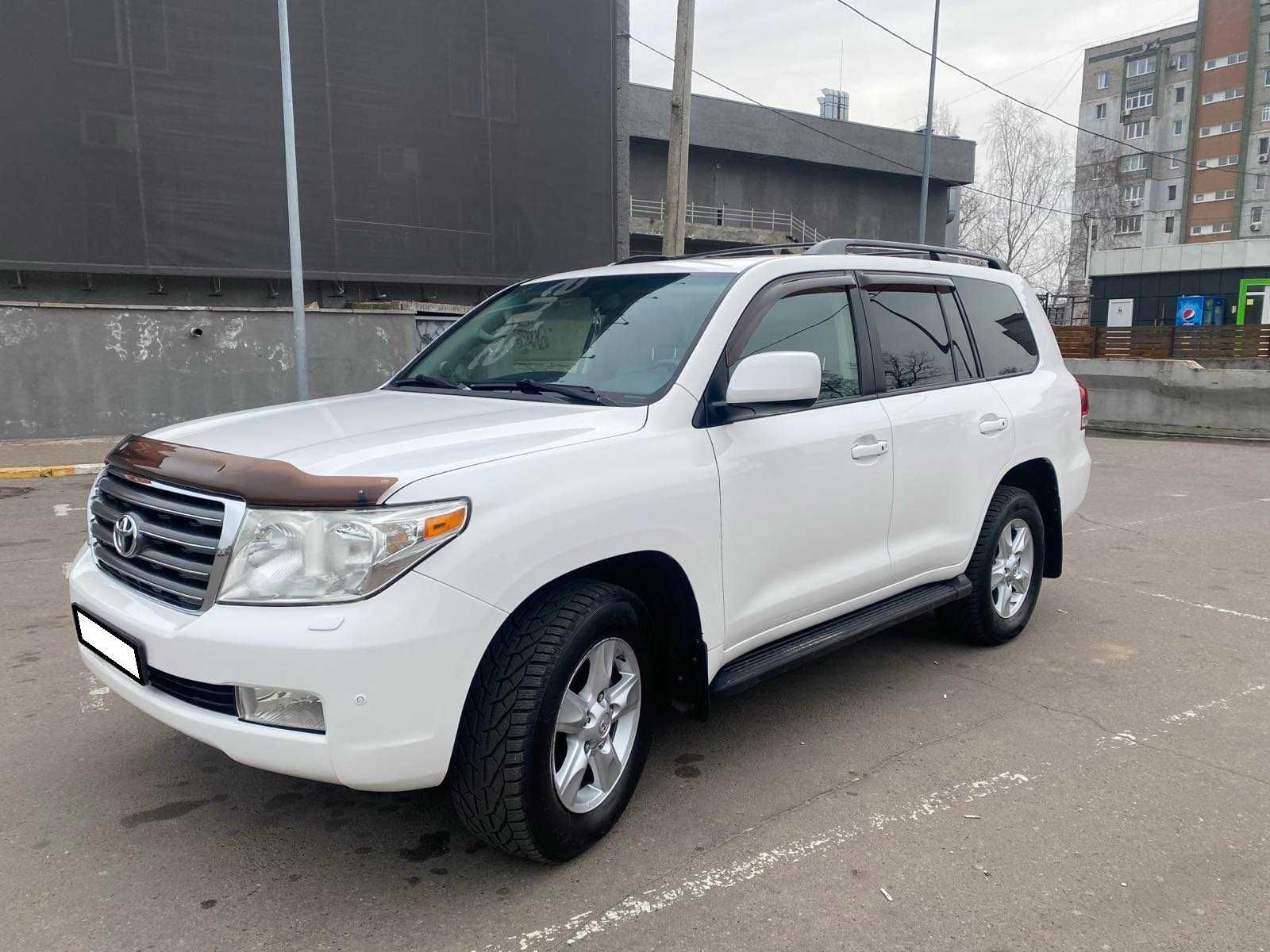 Toyota Land Cruiser 200 2008 року 5,7 л./бензин