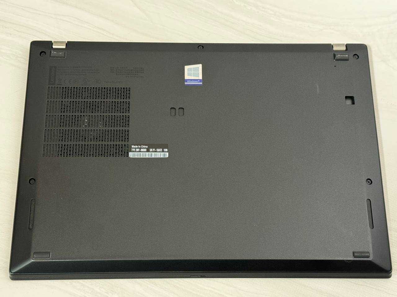 Lenovo T490s i5-8265U 8ram ssd 256  Full HD є засвіти