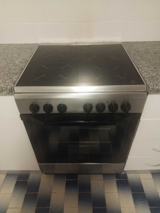 Fogão indesit usado