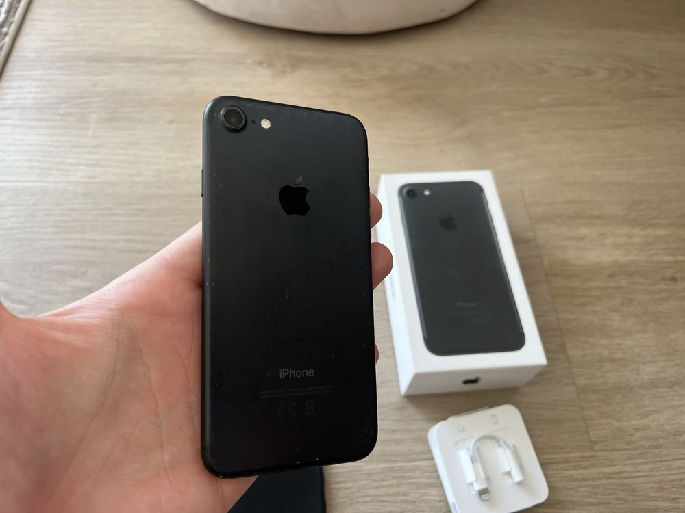 Telefon Apple Iphone 7 128gb Czarny Okazja 2x Etui Gratis