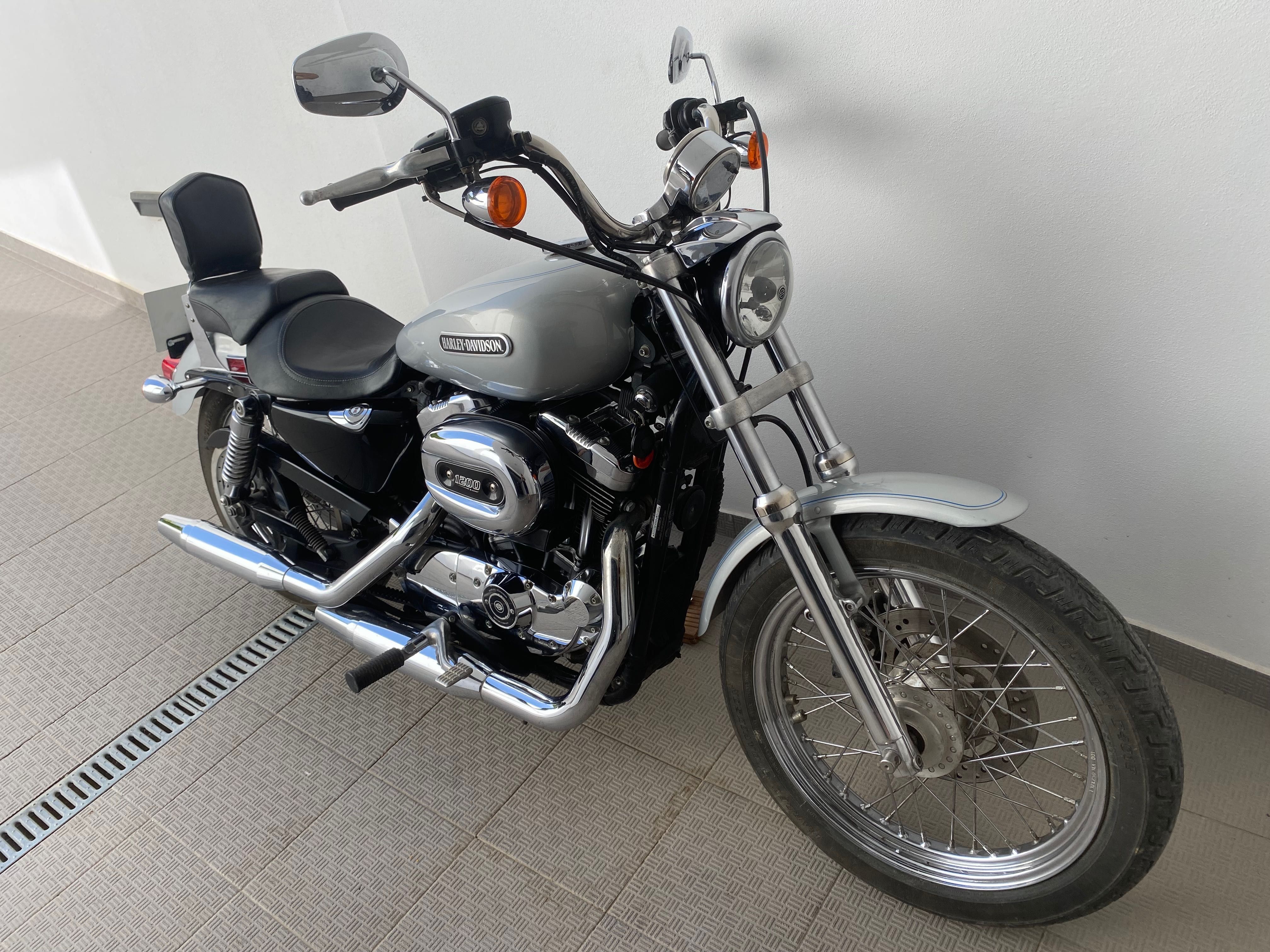 Harley Davidson Sportster XL 1200 Low (3600 kms)