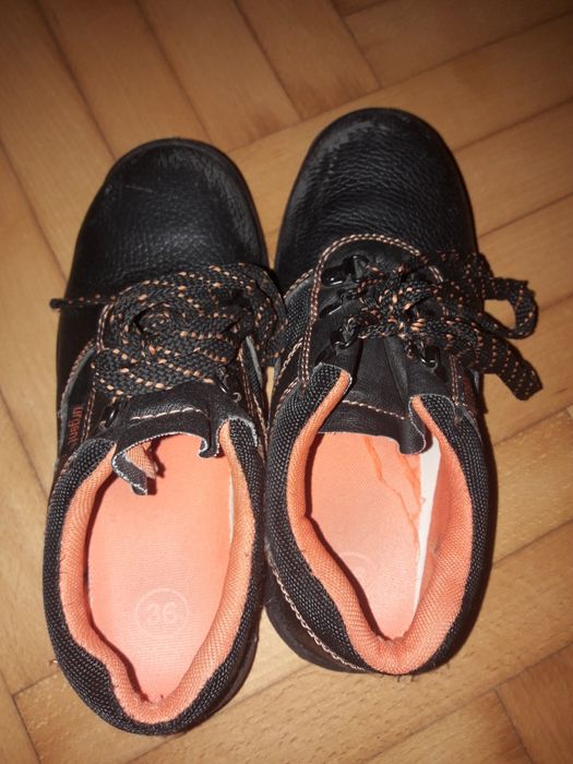 Buty robocze firmy " urugent"