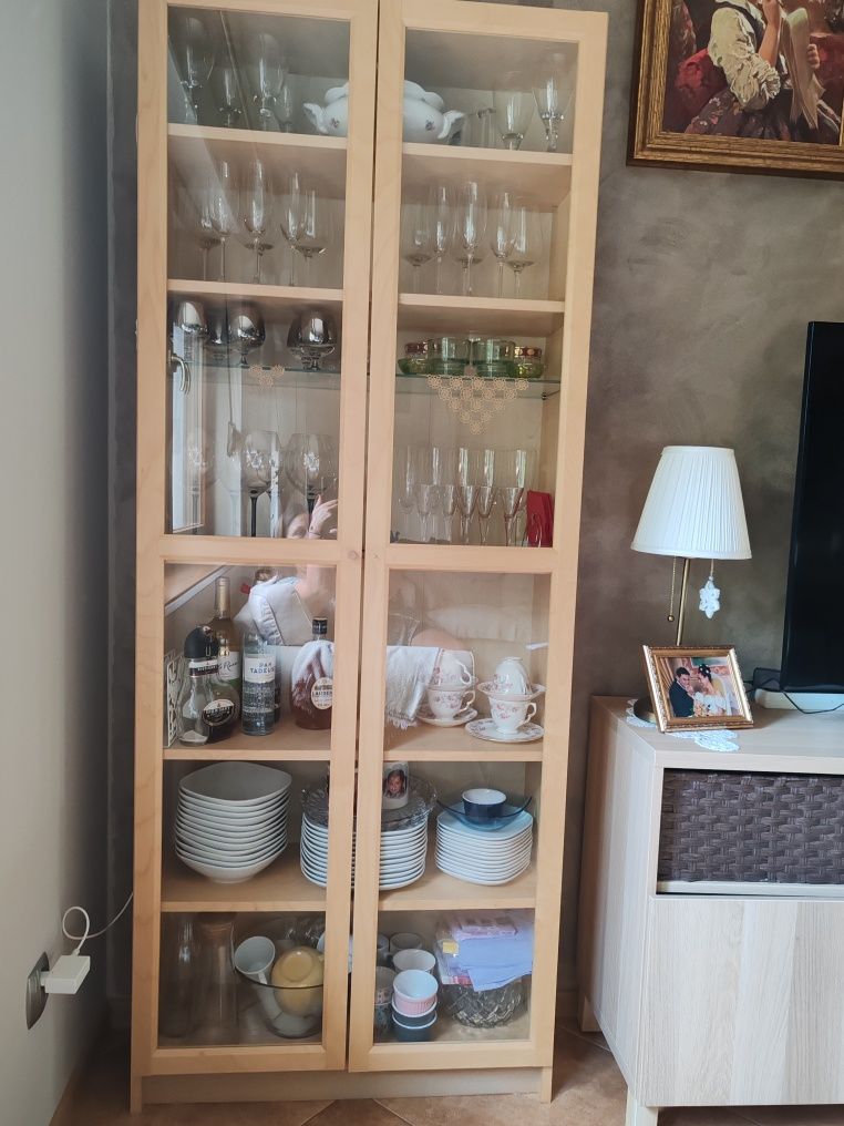 Witryna Billy OxBerg Ikea