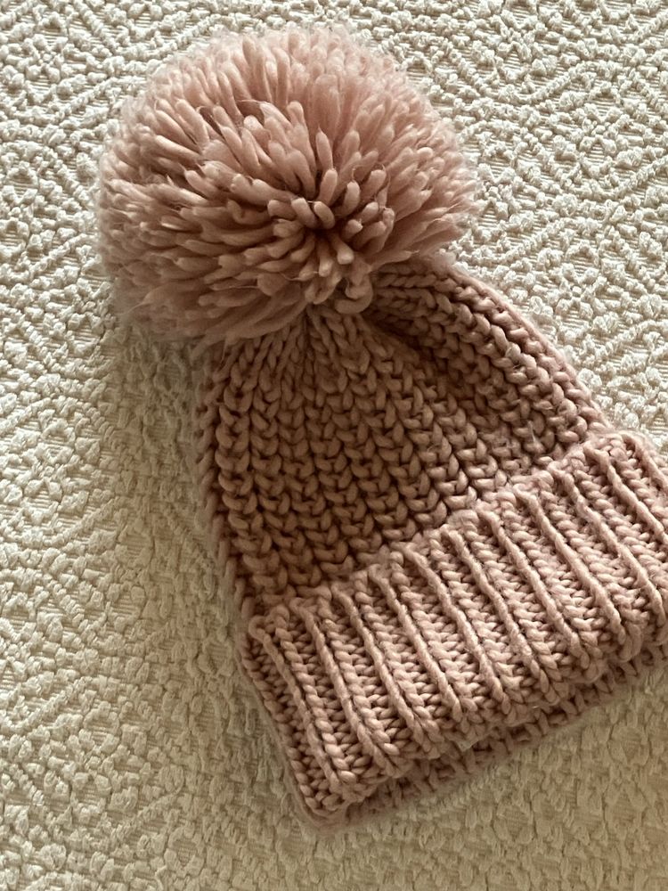 Gorro com pompom grande – Parfois