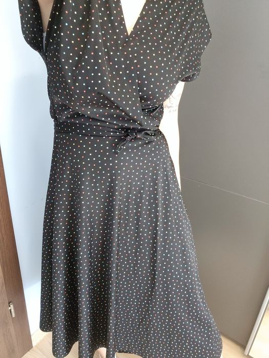 Elegancka sukienka przekładana, długość 3/4