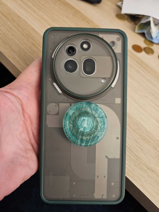 Nothing Phone 3A Pro e CMF Watch Pro 2