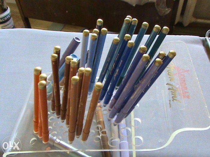 декоративные карандаши для губ и глаз, карандаш-тени.