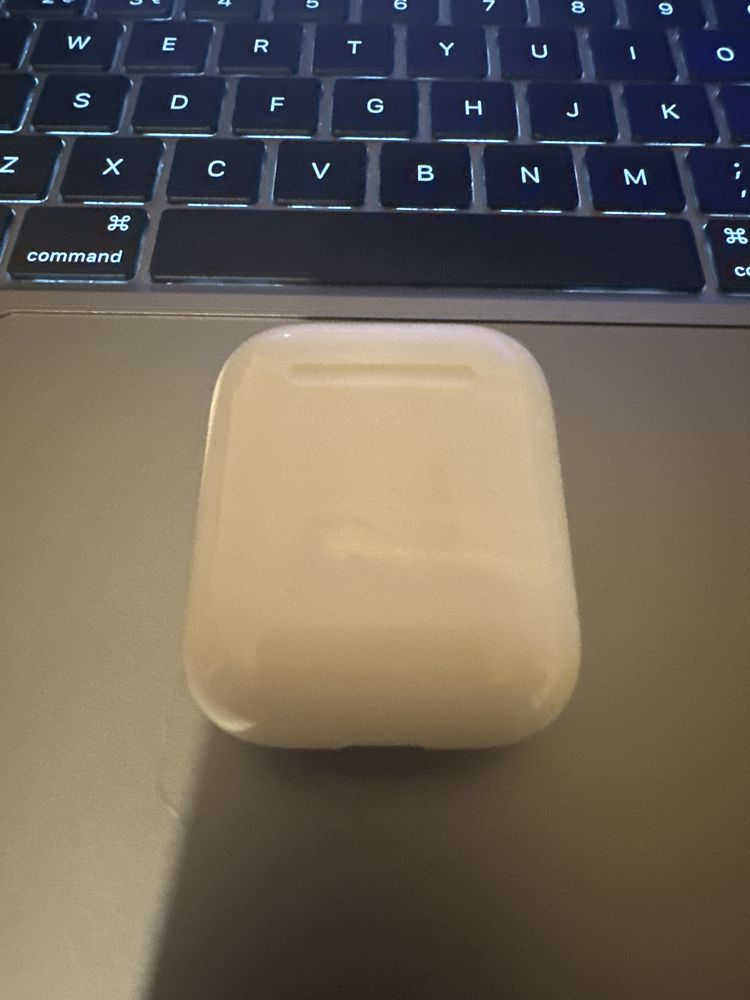 Iphone 7 Plus 128GB com airpods incluidos.