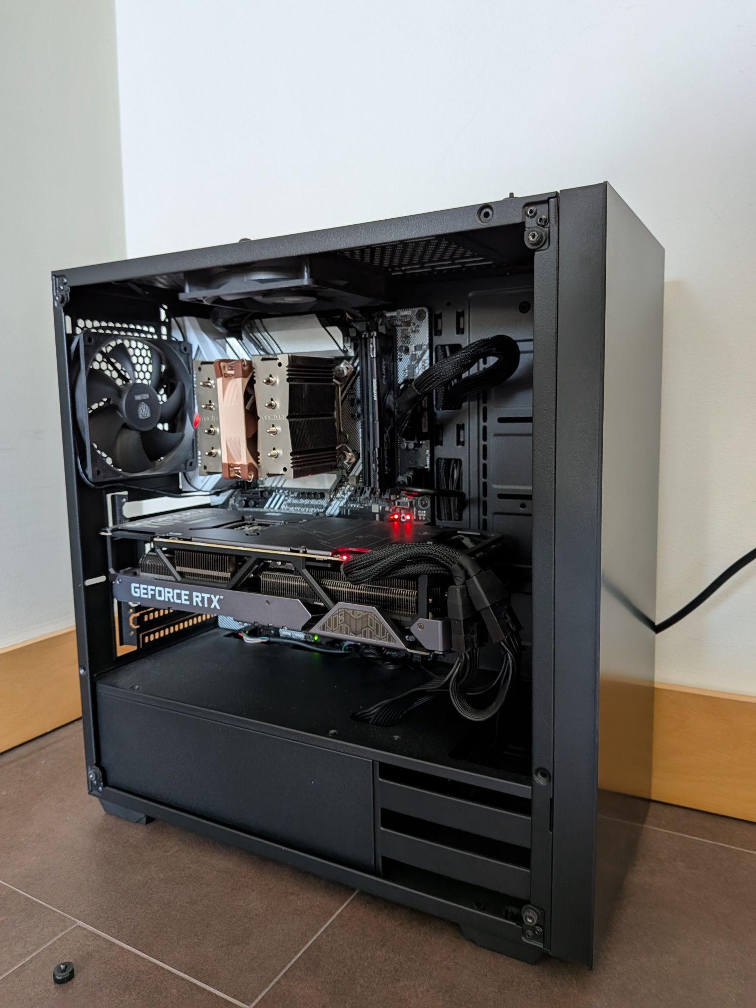 PC Gaming RTX 3090 Ti 16GB RAM Praticamente Novo!